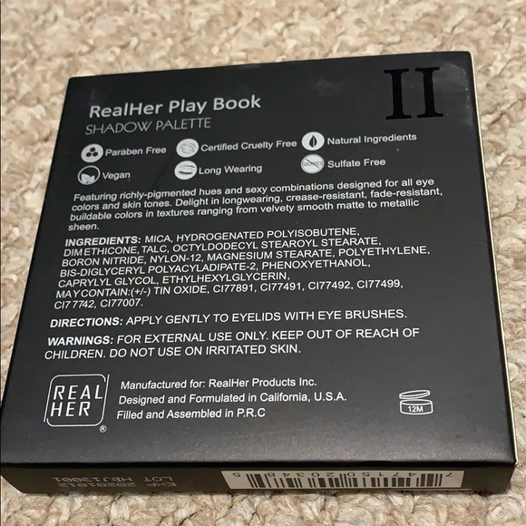 RealHer Play Book Shadow Palette - Picture 3 of 3